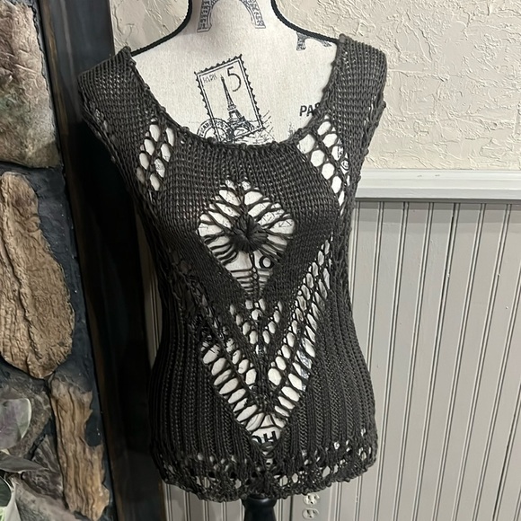 MaxStudio Top - Picture 1 of 8